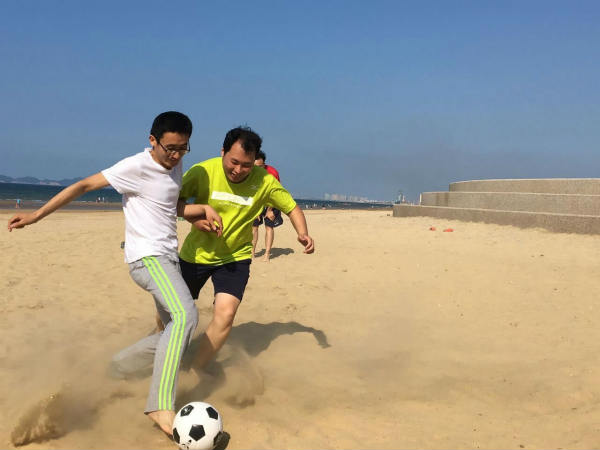 沙滩足球1